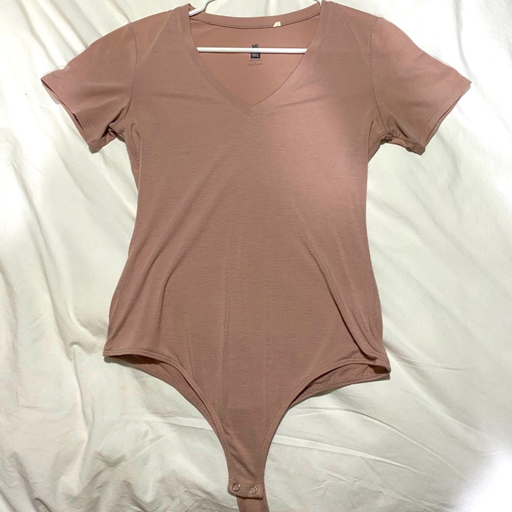 Light Pink V-neck Short Sleeve Bodysuit- Me to We